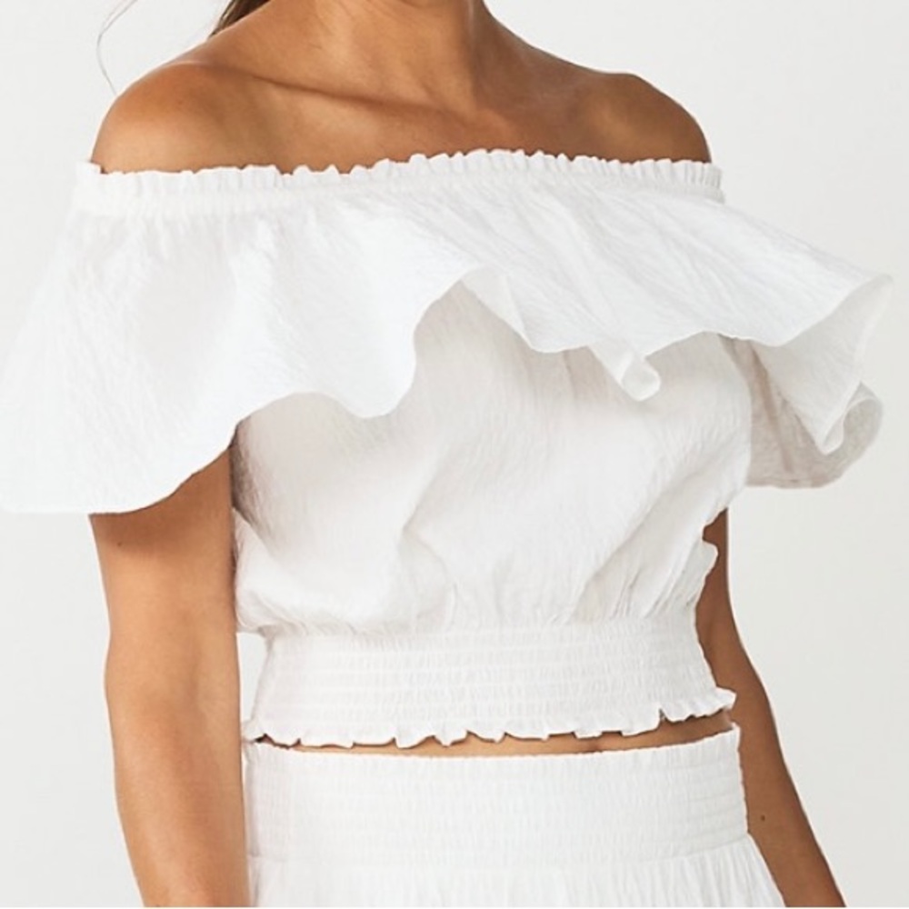Women's Nine West Smocked
Waist Off-Shoulder Top